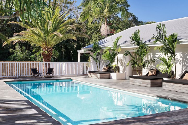 Hotel Pool