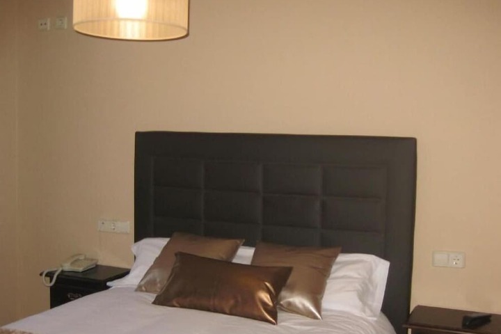Room 16 of 49