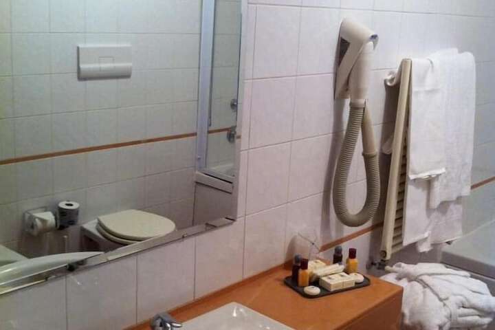 Clean Restrooms