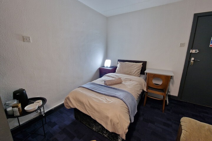 Room 2 of 23