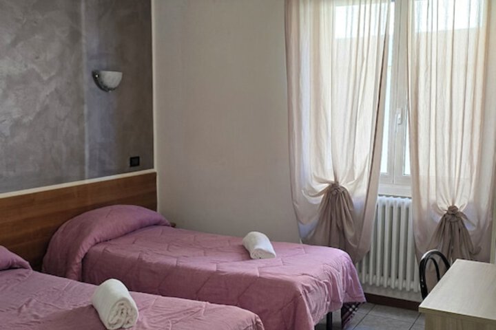 Room 17 of 23