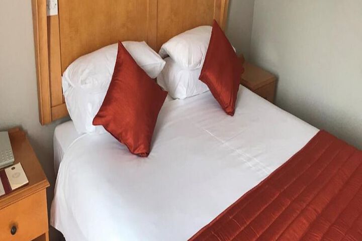 Room 10 of 45