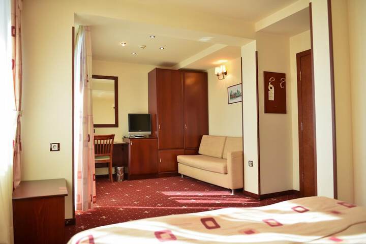 Room 16 of 57