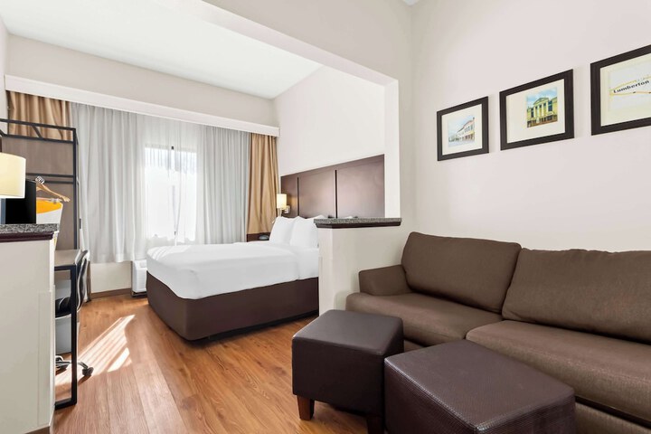 1 Double Bed Suite Accessible (7 of 15)