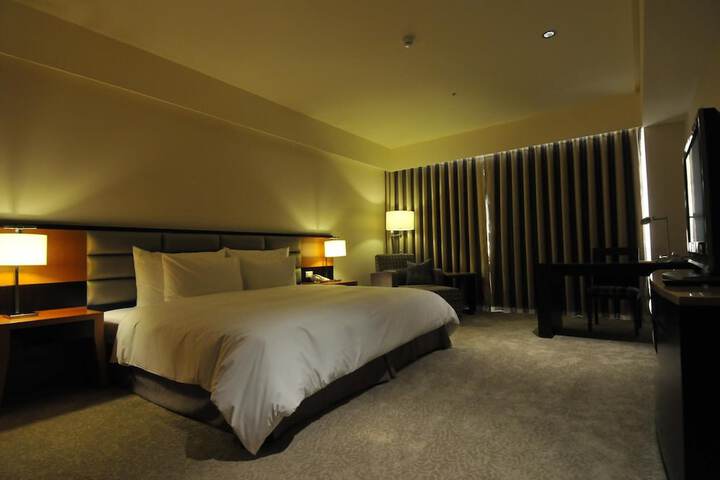 Room 18 of 47