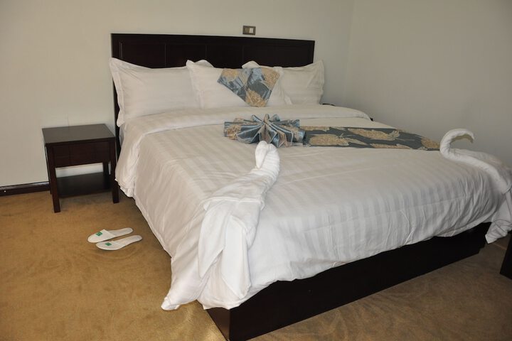 Room 6 of 47