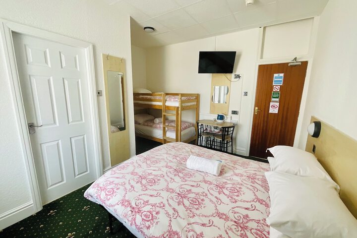 Room 39 of 148