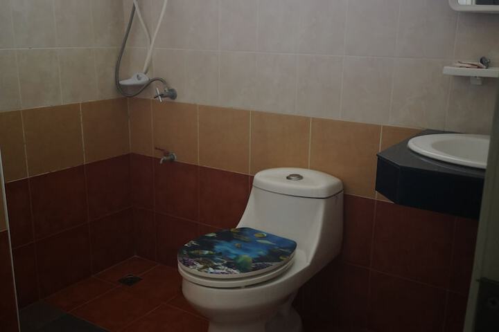 Room 12 of 21