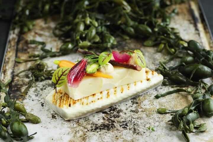 Lounge 71 of 87