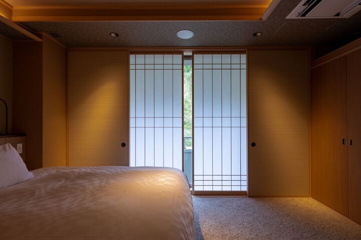 Room 11 of 79