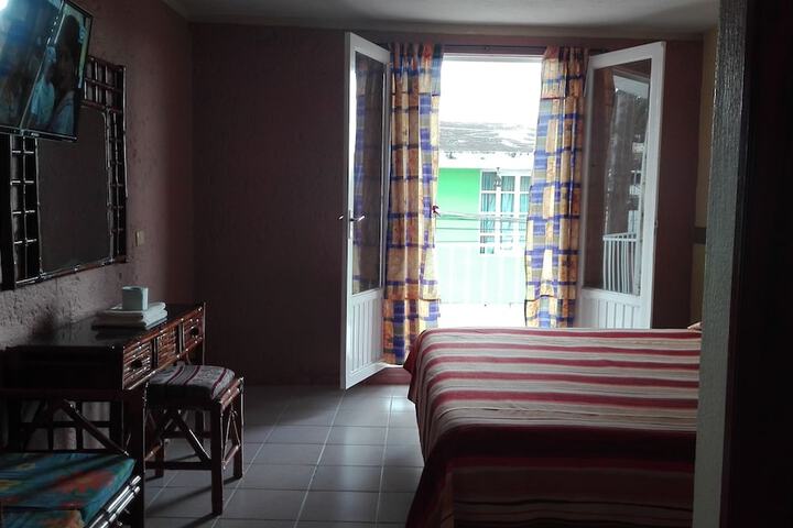Room 12 of 52