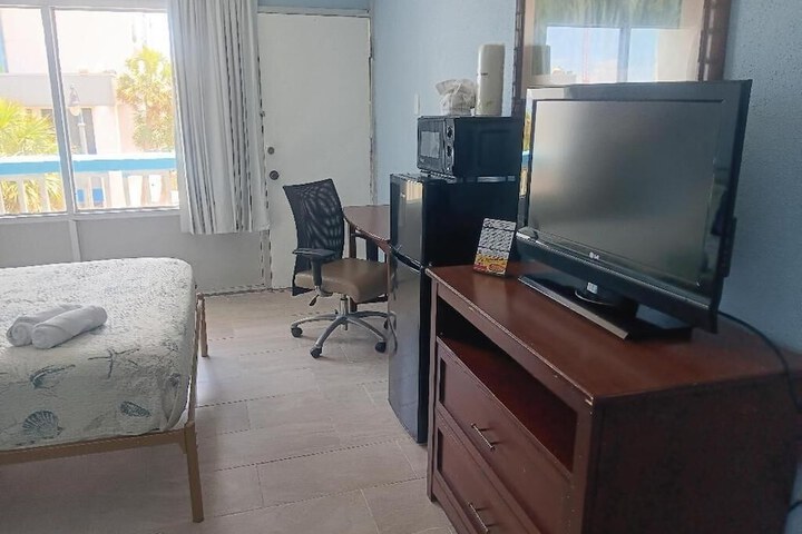 Room 4 of 21