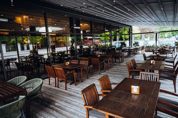 Dining 142 of 176