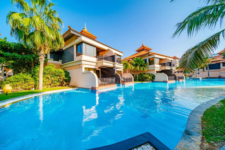 Pool 14 of 26