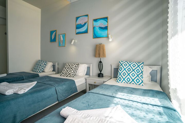 Room 50 of 74