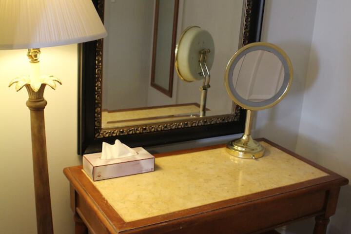 Room 12 of 34