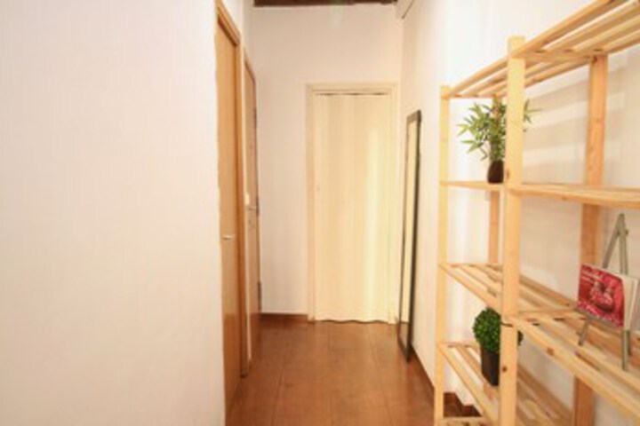 Room 12 of 22