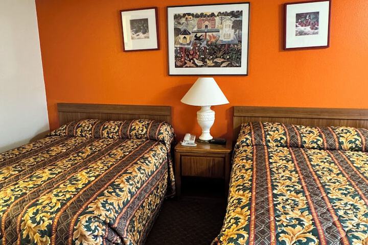 Room 3 of 18