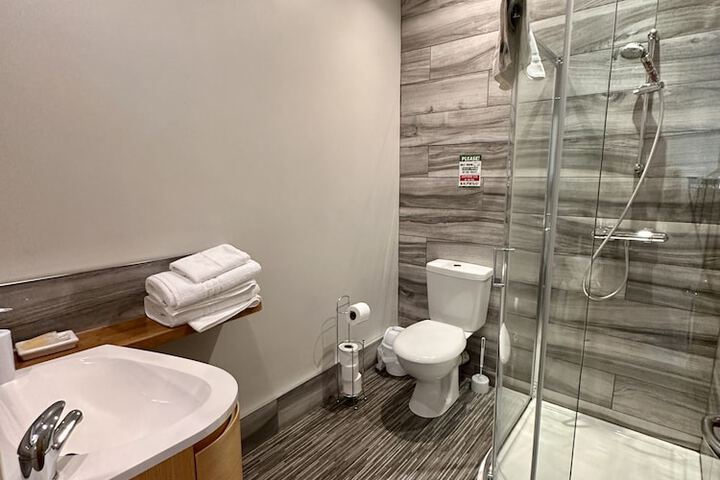 Room 60 of 81
