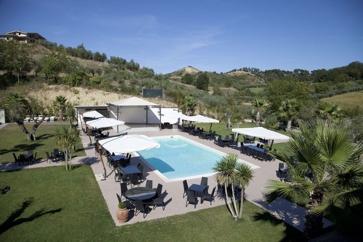 Pool Hotel
