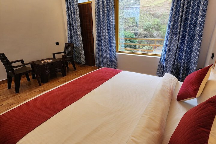 Room 2 of 44