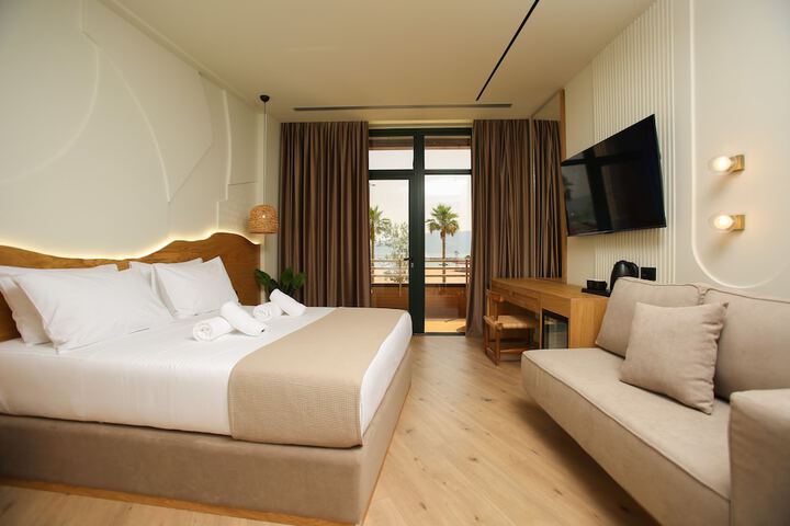 Room 38 of 70