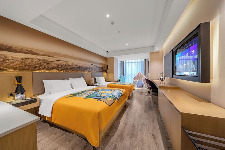 Room 42 of 77