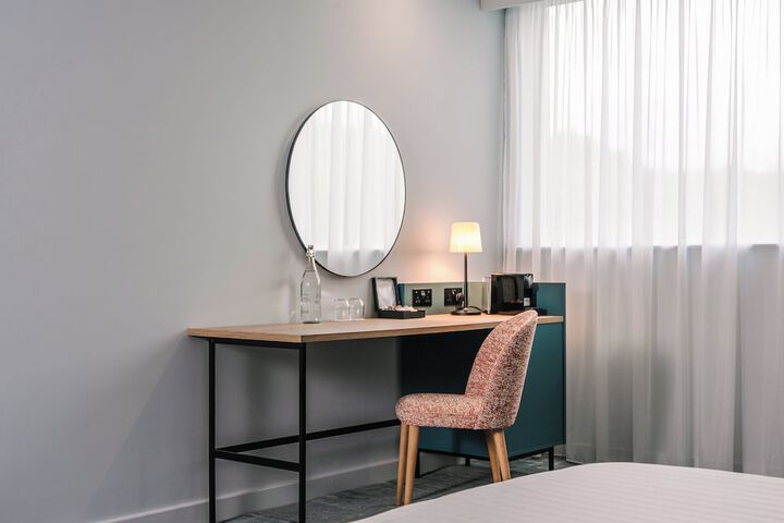 Room 43 of 115