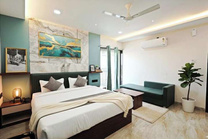 Room 14 of 42