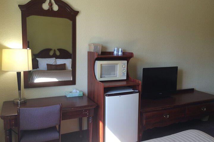 Room 3 of 11