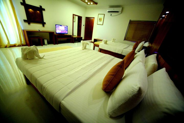 Room 7 of 49