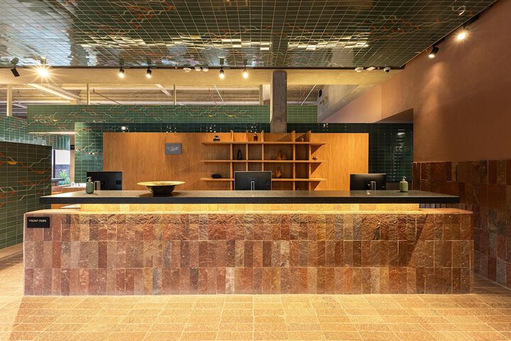 Hotel Interior 22 of 137