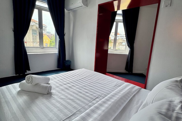 Room 56 of 122