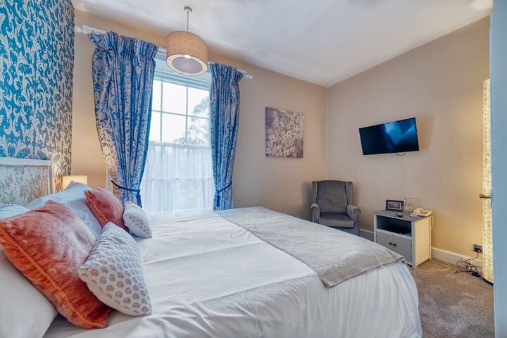 Room 42 of 145