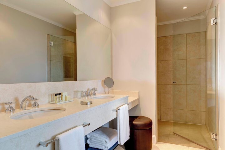 Room 20 of 63