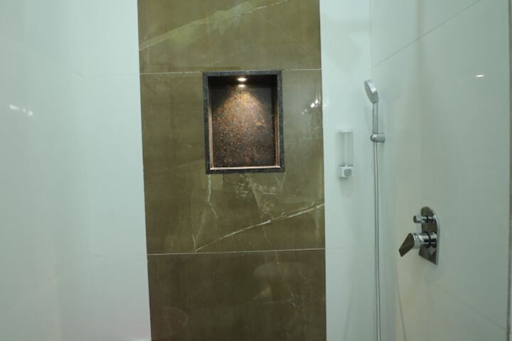 Room 19 of 26