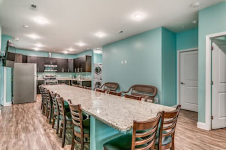Image of Together Resorts 9th Ave Resort Unit C