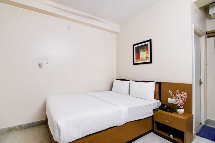 Room 13 of 41