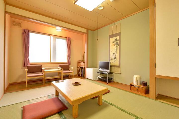 Room 6 of 56