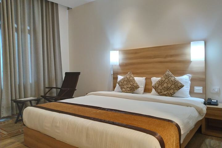 Room 17 of 50