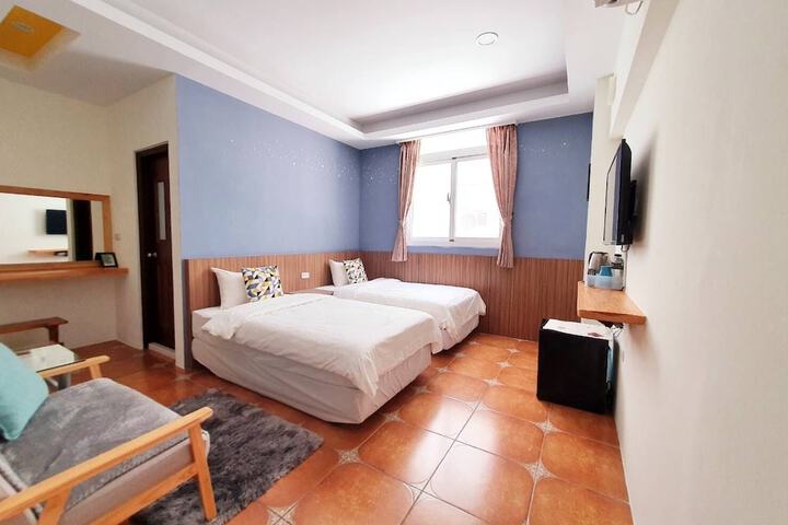 Room 8 of 62