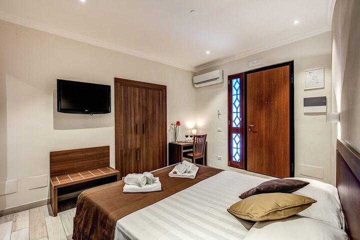 Room 85 of 147