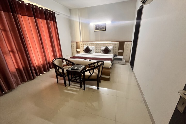 Room 17 of 78