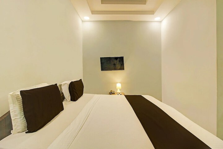 Room 5 of 23