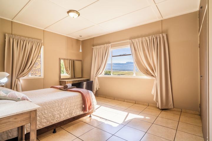 Room 45 of 197