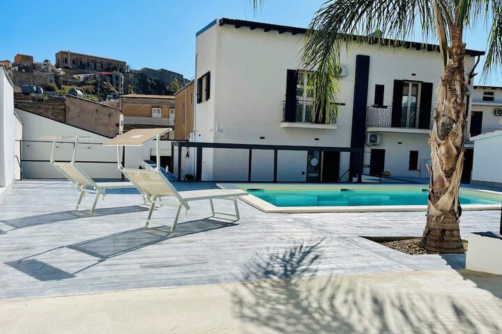 Suite Costa Sicana