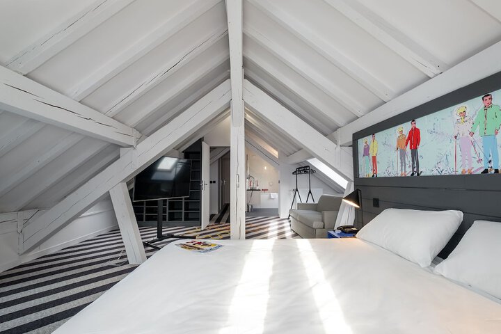 Room 6 of 39