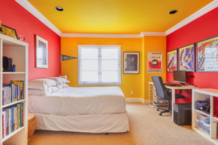 Room 75 of 222