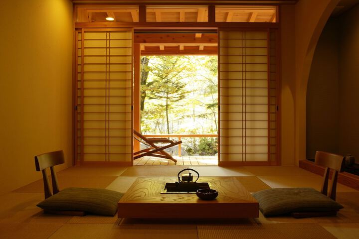 Room 6 of 23