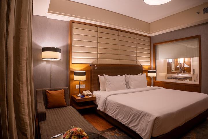 Room 25 of 116
